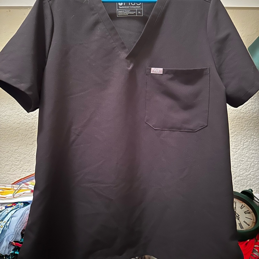Figs Black Short Sleeve Catarina Scrub Top